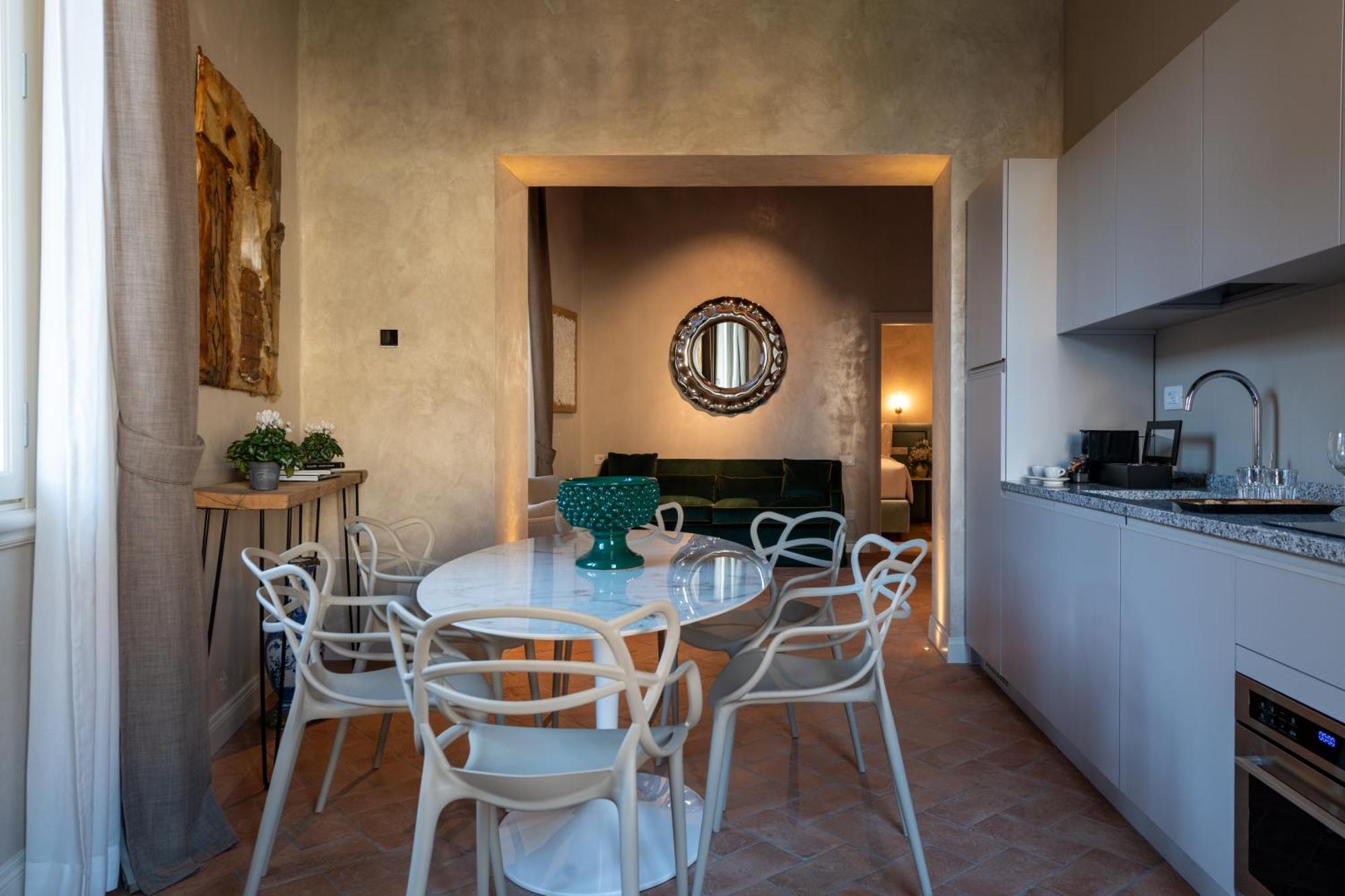 Palazzo Doni By Art * Firenze