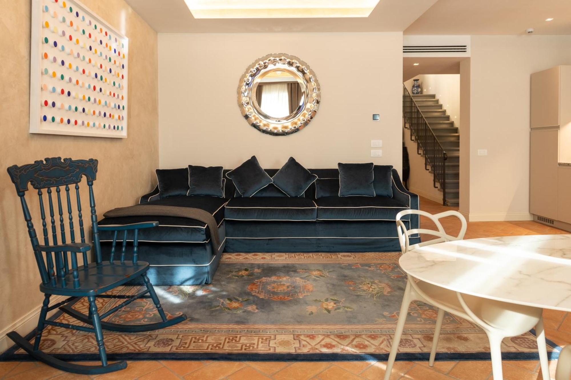Palazzo Doni By Art * Firenze